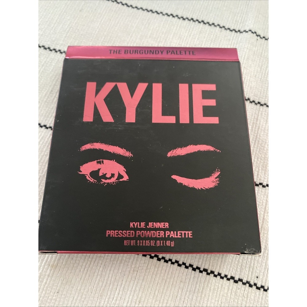 The Burgundy Palette Kylie Jenner‎ Pressed Powder Palette